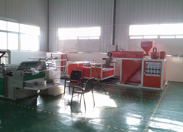 氣(qi)泡膜(mo)機組(zu) 制袋(dai)機組(zu)